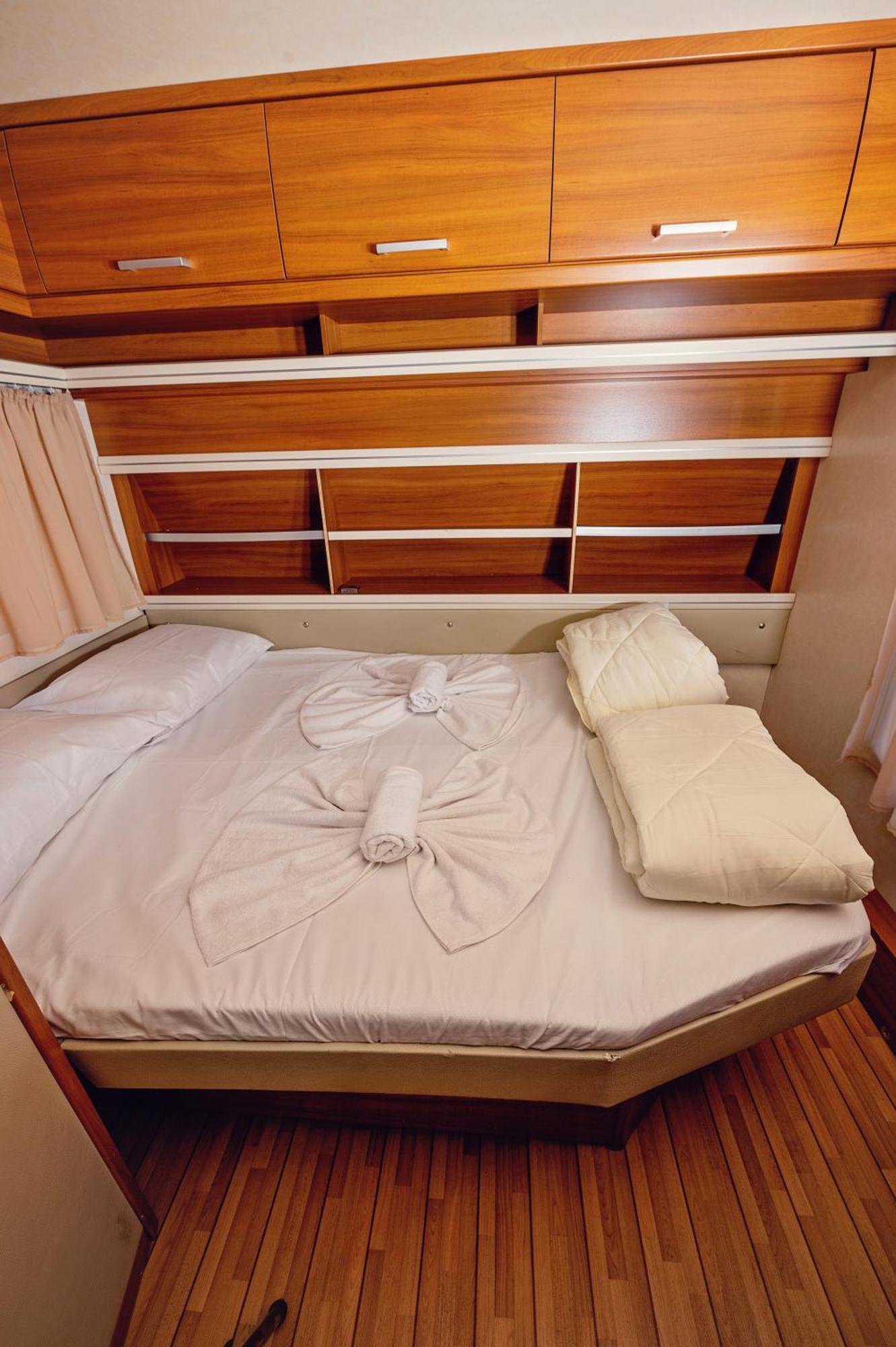 Campsite каравани Avi Iris фичоза *