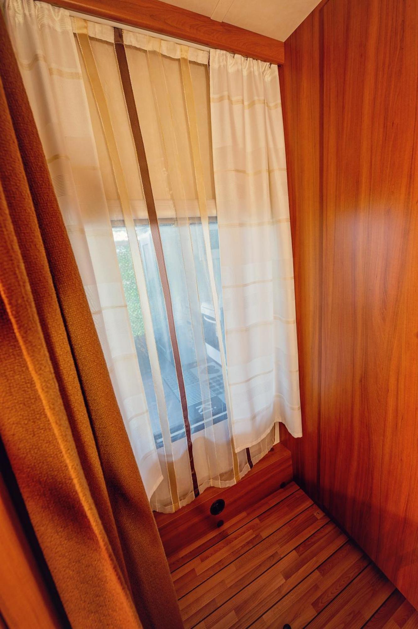 Campsite каравани Avi Iris фичоза Varna