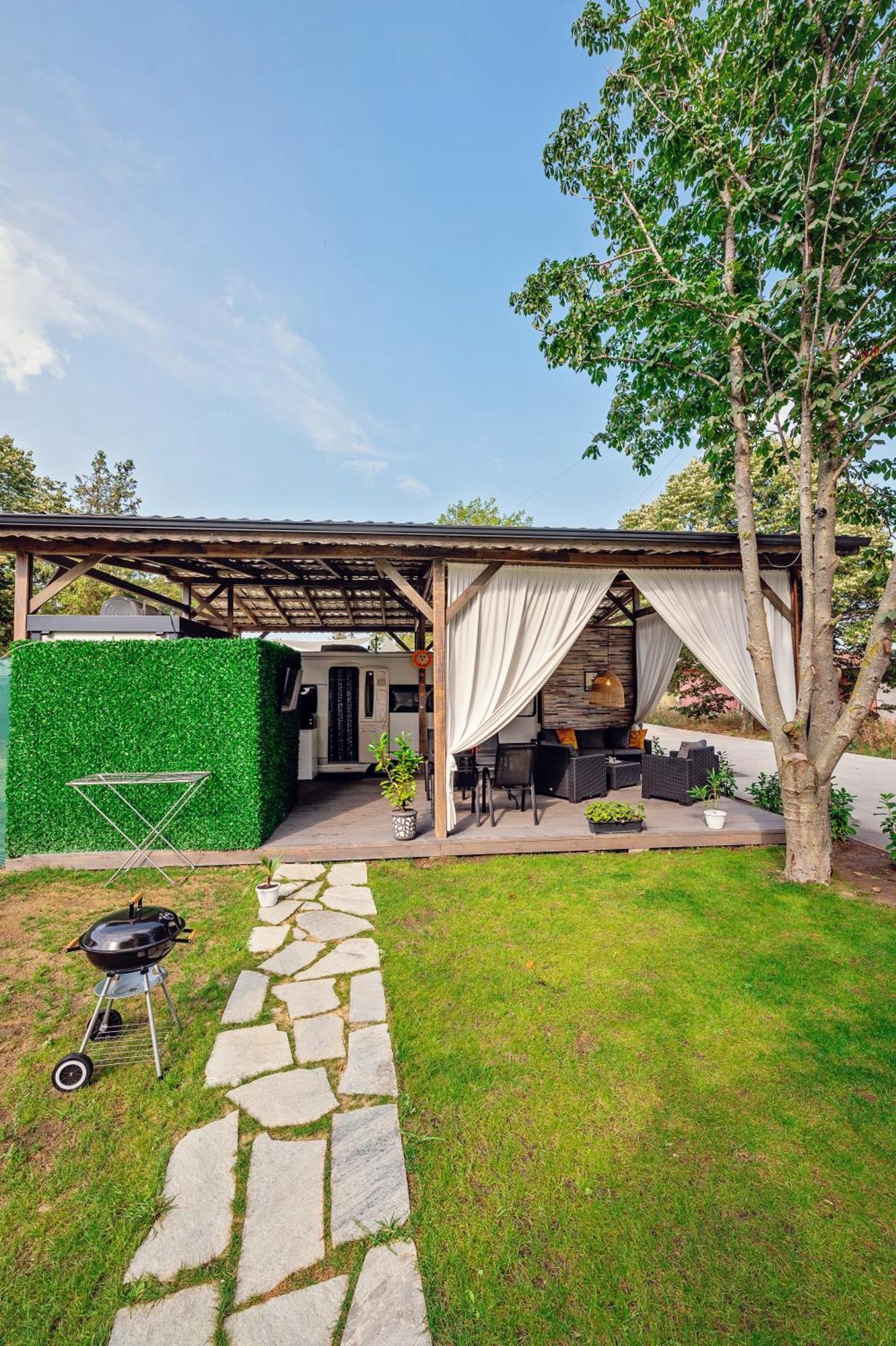 Campsite каравани Avi Iris фичоза